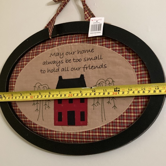 Christmas Tree Shops FRIENDS IN YOUR HOME Plaque - Picture 9 of 11